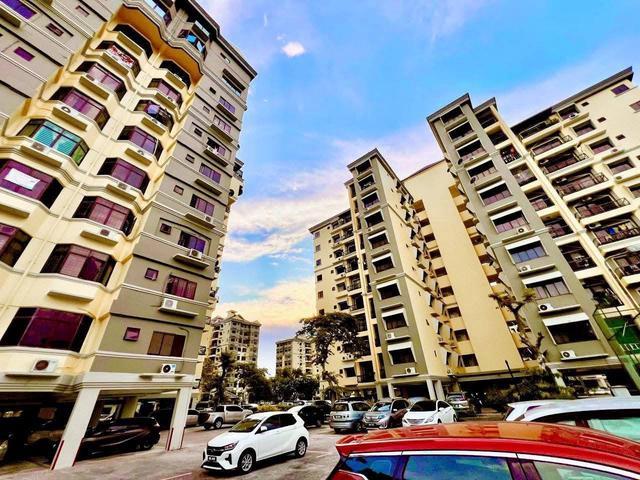 100 LOAN Sri Manja Court Petaling Jaya 1032sf 2CP BELOW MARKET