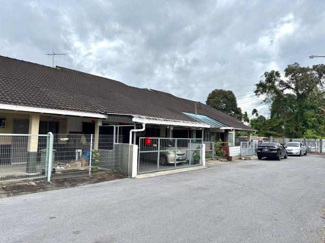 100 LON Teres Setingkat BATU 7