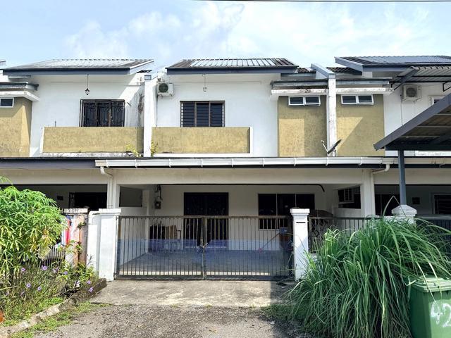 100 LON 15 Storey APT MUARA TUANG