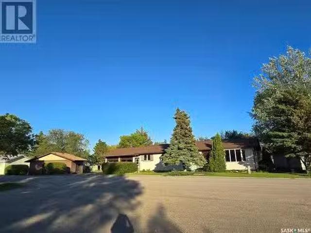 100 Lundy Place, Stoughton, SK, S0G 4T0 house for sale List.