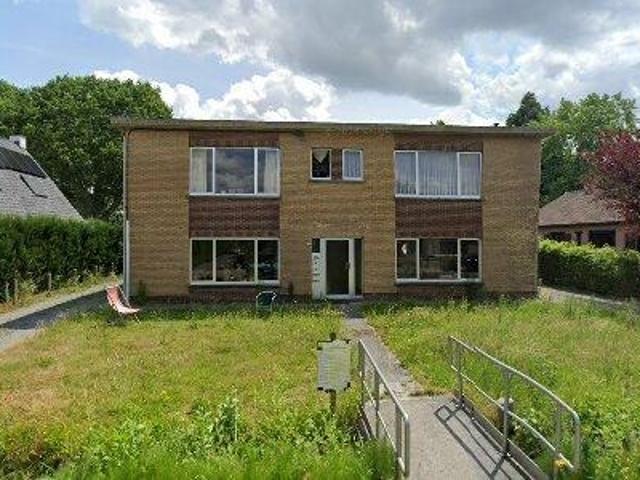 100 m2 apartment for rent in Sint Niklaas