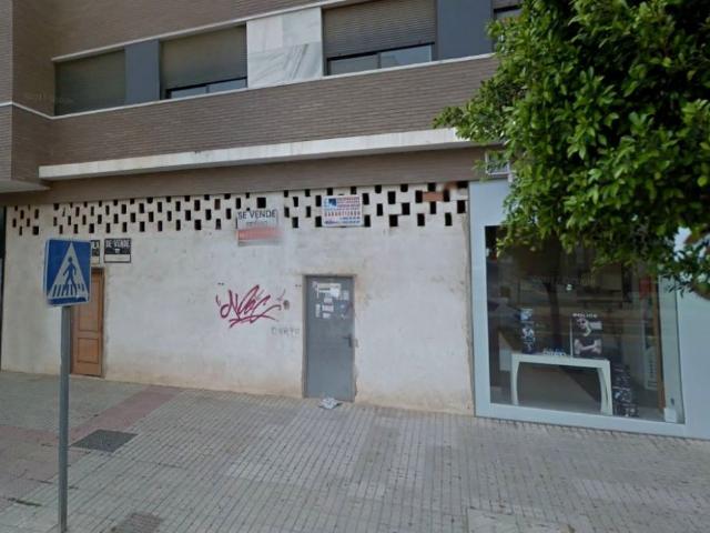 100 m2 DE LOCAL COMERCIAL CENTRICO