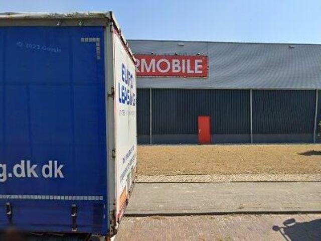 100 m2 office space for rent in Breda