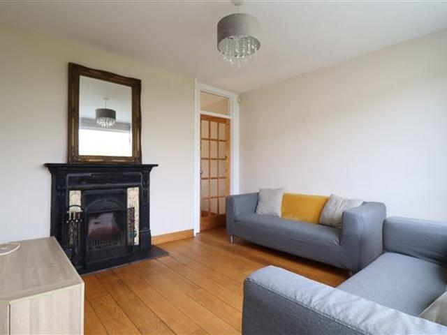 100 Meadow Park, Churchtown, Dublin 14