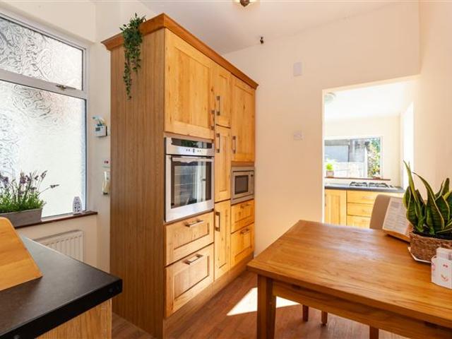 100 Nephin Road, Navan Road, Dublin 7 DNG Phibsboro 4833 MyHome. Ie Residential