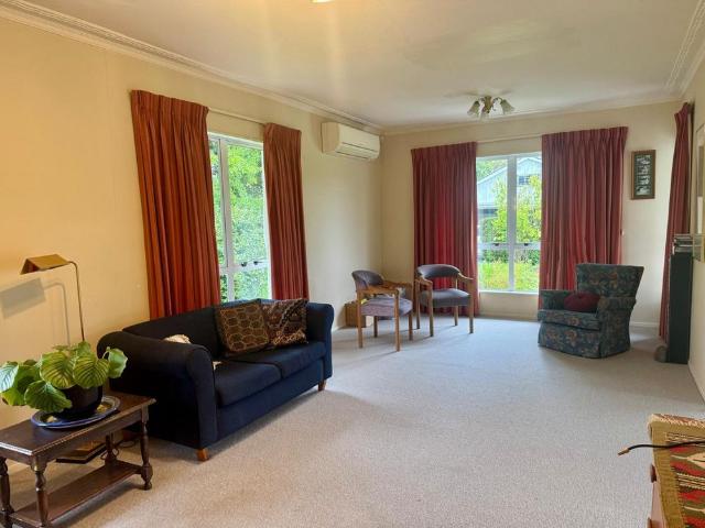 100 Parrs Cross Road, Henderson
