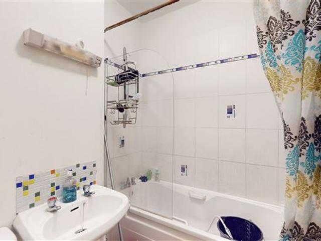 100 Waterville Terrace, Blanchardstown, Dublin 15 Dixon Residential Limited 4827 MyHome. Ie Residential