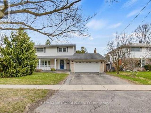 100 Warren Road, Kitchener, ON, N2M 4T4 house for sale | Listing ID X13456 | Royal LePage