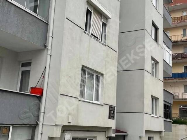 100. Yıl Mah. Murat Sitesinde 125m2 Asansörlü 3+1 Krediye Uygun