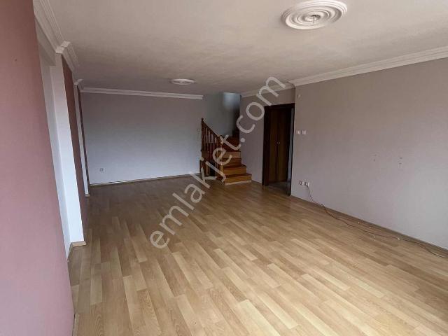 100.yıl Bulvarına Cephe Depozito Yok Kiralık 3+1