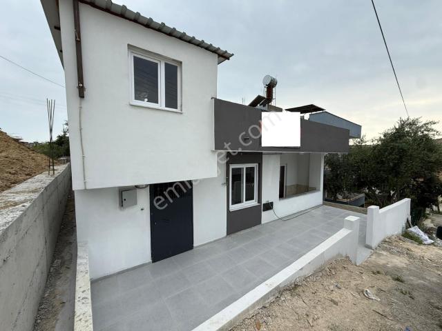 100.yıl'da Fuara Yakın 216 M2 Arsa/sıfır Yapı/3+1/müstakil Ev !