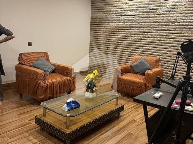 100 Yard Bungalow With Basement For Rent