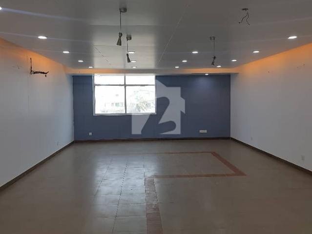 100 Yards Architectural Building COMMERCIAL USE 4 Floors Basement Executive Rooms Workstation Semi Furnished Generator