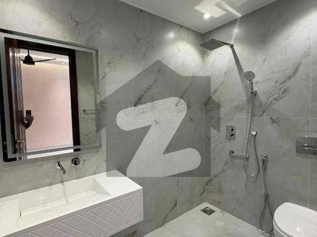 100 Yards Banglow For Rent DHA Phase 8