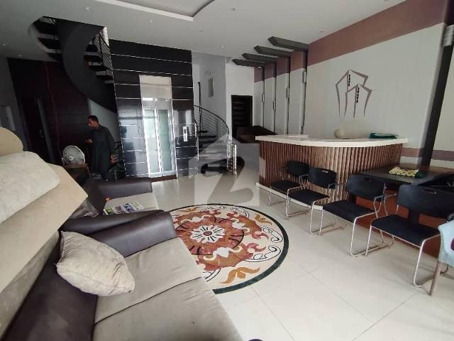 100 Yards Building For Rent Main Road Outclass Location Best For Brands Banks IT/Software Houses