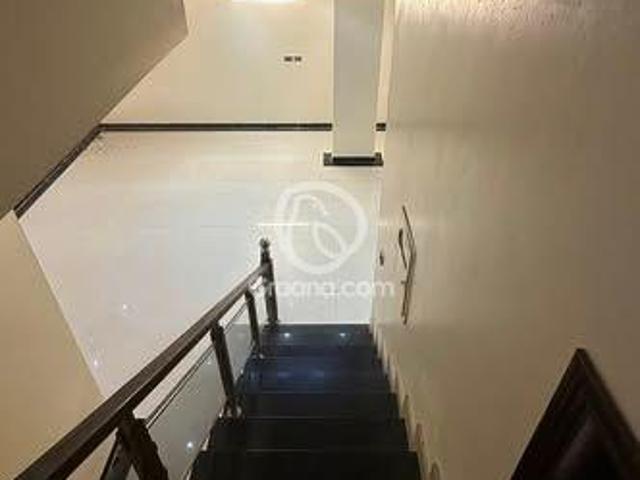 100 Yd² House for Rent