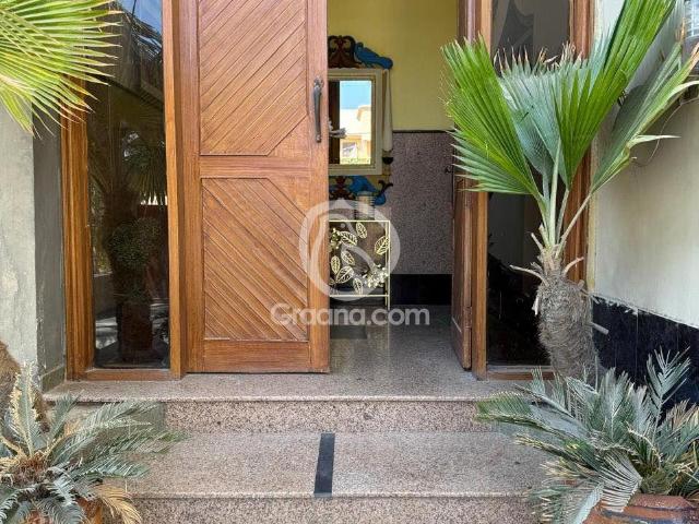 100 Yd² House for Sale
