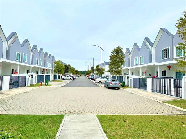 100Loan Cashback 2Sty 22x70 Rumah Teres EbonyLane Eco Forest Semenyih