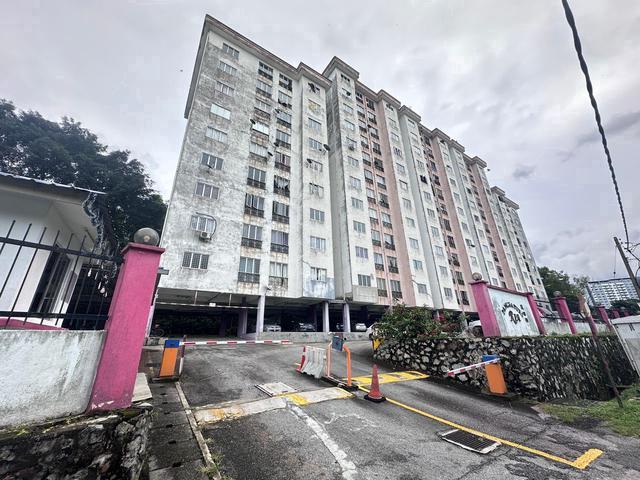 100Loan Cashback 3Bed2Bath Ria Apartment Taman Bukit Ria Mewah Kajang