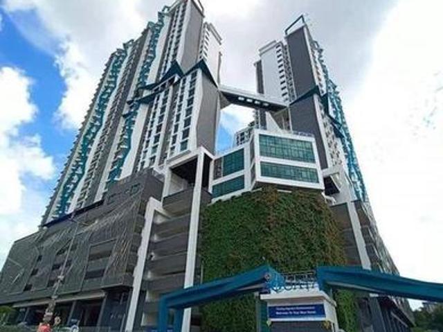 100LoanLow depoTrinity Aquata Condo 1216 sf Fully reno Freehold