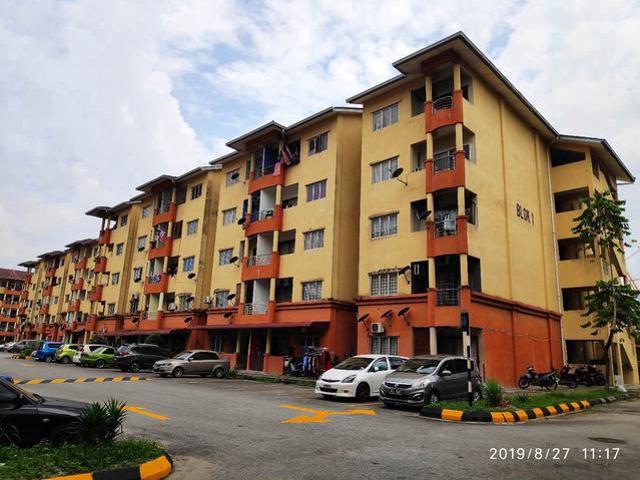 100LOANMerak Apartment 860sf Seksyen U5 Shah Alam BELOW MARKET