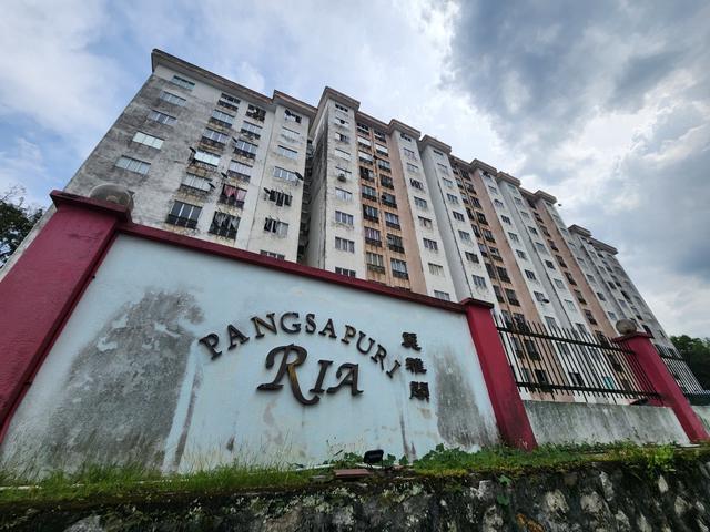 100LOANPangsapuri Ria 973sf Taman Bukit Mewah Kajang BMARKET