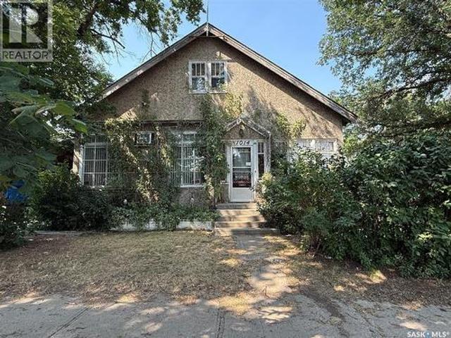 1014 Iroquois Street W, Moose Jaw, SK, S6H 5B8 house for sale | Listing ID SK044348 | Royal LePage
