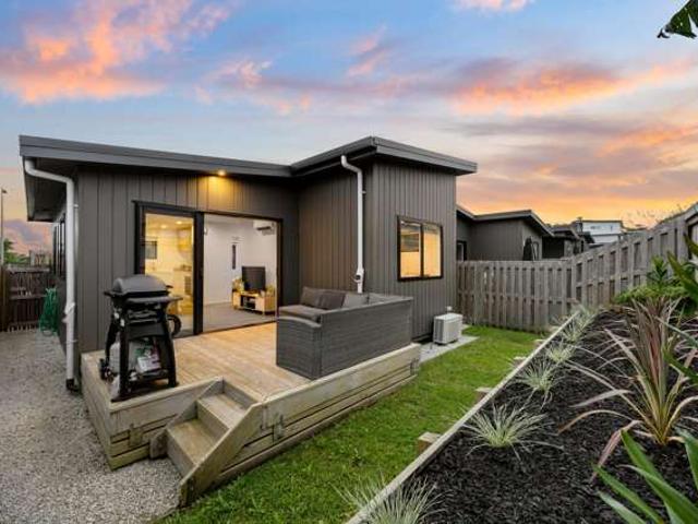 10/14 Yozin Road, Swanson, Waitakere City