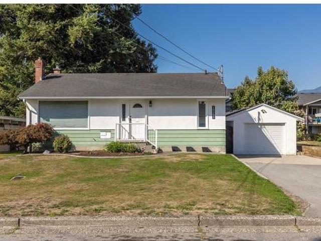 10153 Fairview Drive, Chilliwack, BC, V2P 5J5 house for sale | Listing ID R2973 | Royal LePage