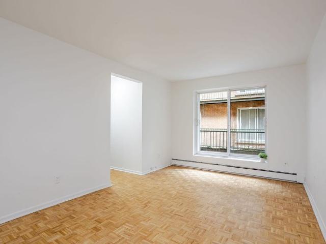 10150 Lajeunesse 2 Bedroom Apartment for Rent at 10150 Rue Lajeunesse, Montréal, QC H3L 2E2 Ahuntsic