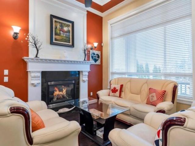 10163 A Street, Surrey, BC, V4N 5V9 house for sale | Listing ID R3130 | Royal LePage
