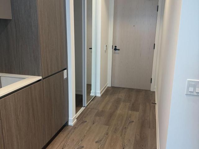 1016 28 interchange Way, Vaughan | 1Beds/1Bath, Condo, $1,850/mo | Condos. Ca