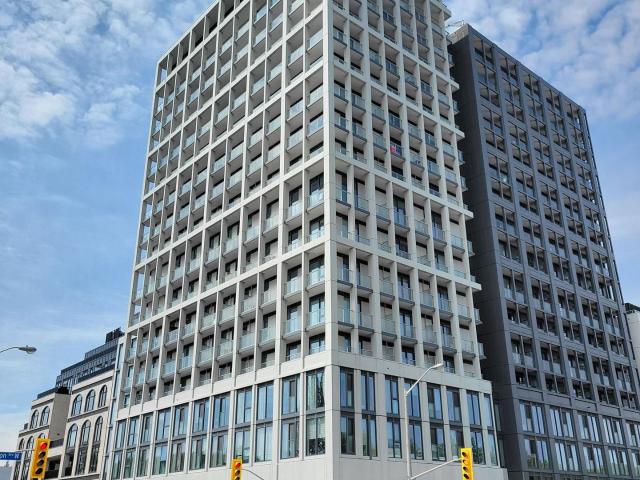 1017 2020 Bathurst Street in Toronto: Humewood Cedarvale Condo Apartment for lease Toronto C03: MLS®# C13433402
