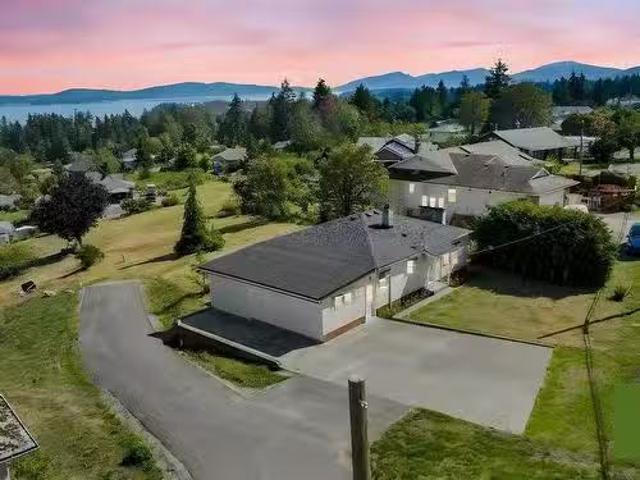 10107 Victoria Rd, Chemainus, BC, V0R 1K2 house for sale Li.