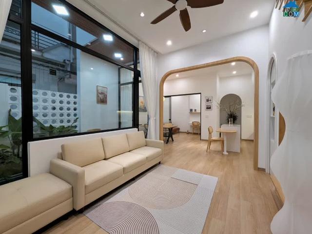1010 Nhà 3 Tầng đường Nguyễn Hữu Thọ Ngang 5,5m Gần 2 BV Lớn