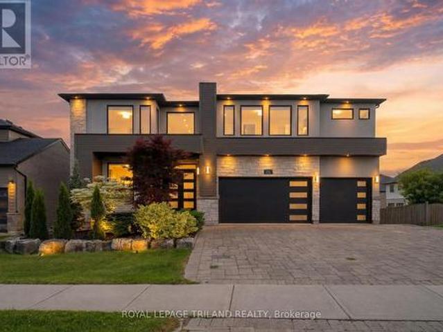 1010 Longworth Road, London South L, ON, N6K 0C9 Luxury House for sale | Listing ID X13461 | Royal LePage Carriage Trade Luxury Properties