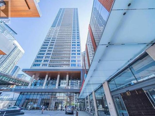 1010 17 Bathurst Street, Toronto, ON, M5V 0N1 condo for sale | Listing ID C12043 | Royal LePage