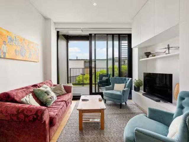 101/11 Jean Caldwell Way, Island Bay, Wellington City
