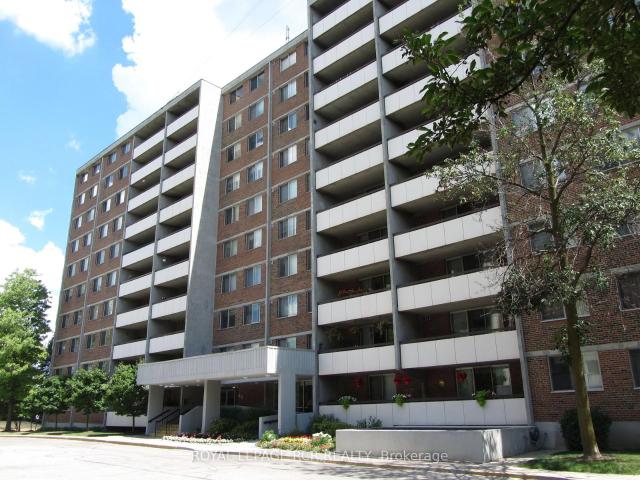 1011 40 William Roe Boulevard, Newmarket | For Sale @ $539,900 | Condos. Ca