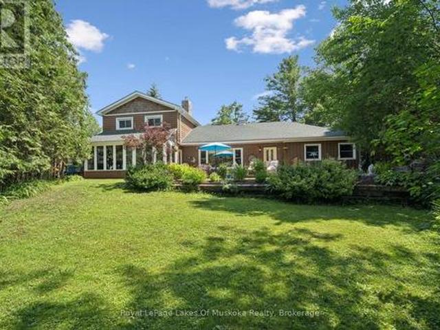 1012 Grey Street, Muskoka Lakes Medora, ON, P0C 1A0 house for sale | Listing ID X13542 | Royal LePage