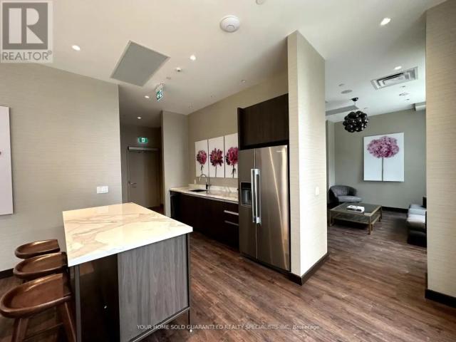 1012 60 HONEYCRISP CRESCENT