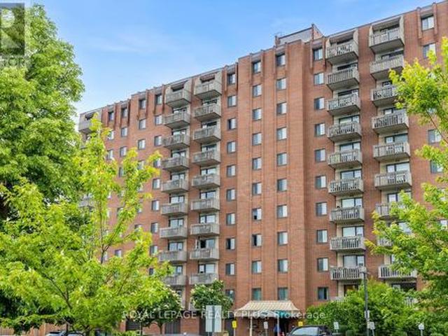 1012 6 Glen Erin Drive, Mississauga, ON, L5N 3K8 condo for sale | Listing ID W13497 | Royal LePage