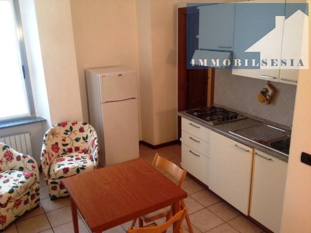 10133 bilocale BORGOSESIA affitto