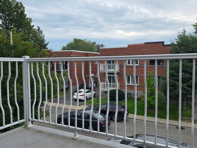 101Z Av. Alepin, H8P2C9, Montréal