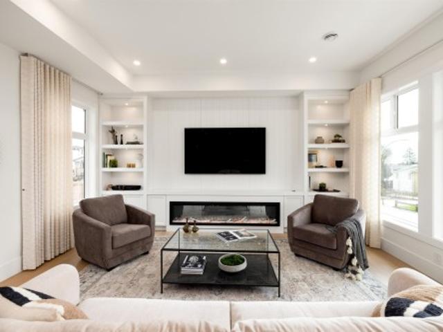 101 1810 A Street, Surrey, BC, V3Z 9X5 house for sale | Listing ID R3137 | Royal LePage