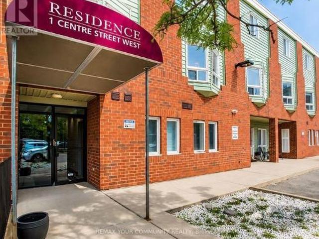 101 1 Centre Street W, Richmond Hill, ON, L4C 3P3 lease for lease | Listing ID N13557 | Royal LePage