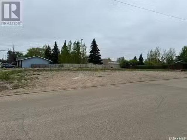 101 25Th Street, Battleford, SK, S0M 0E0 vacant land for sal.