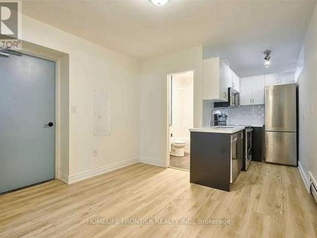 101 291 Scarlett Road, Toronto, ON, M6N 4L1 house for lease | Listing ID W13158 | Royal LePage