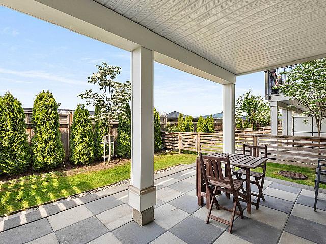 101 32633 Simon Avenue Abbotsford, British Columbia