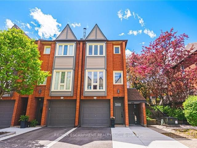 101 895 Maple Avenue, Burlington | 2Beds/2Bath, Townhouse, $599,000 | Condos. Ca
